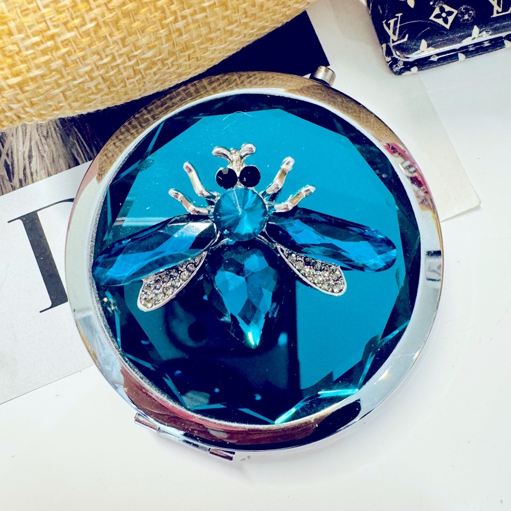 Insect Brooch beautiful facet teal cobalt midnight blue💎silver tone Marcasite - Picture 1 of 3
